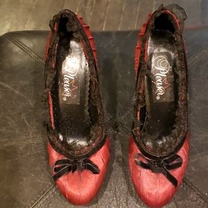 Red pumps